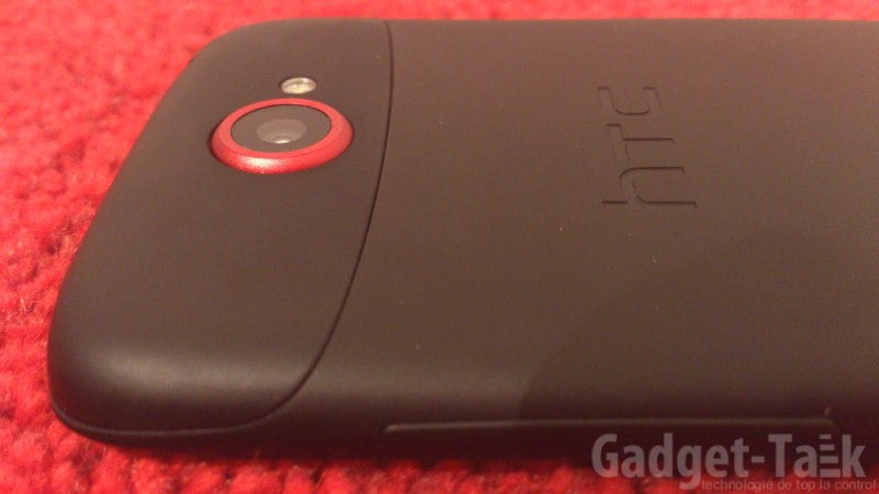 HTC One prezentare spate