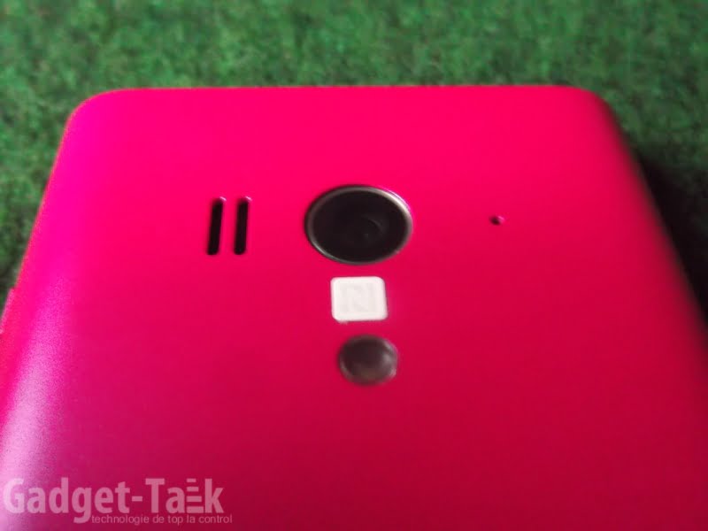 Sony Xperia acro S (24) Sony Xperia acro S 24