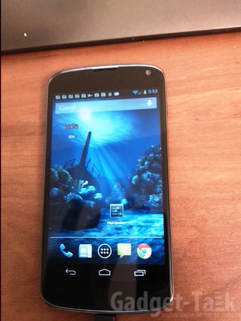 Telefon LG Nexus E960 1