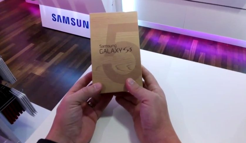 Samsung Galaxy S5 despachetat