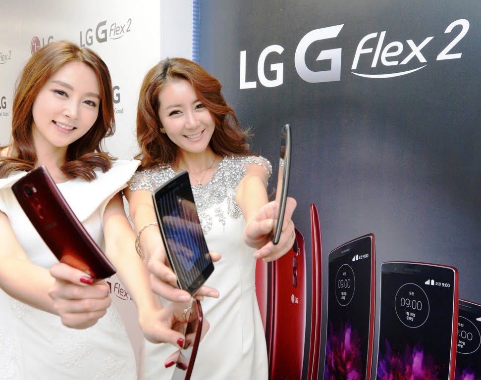 LG G Flex 2 intra in oferta Vodafone, este disponibil prin precomanda pana pe 19 martie 1 G Flex 2 LG-H959