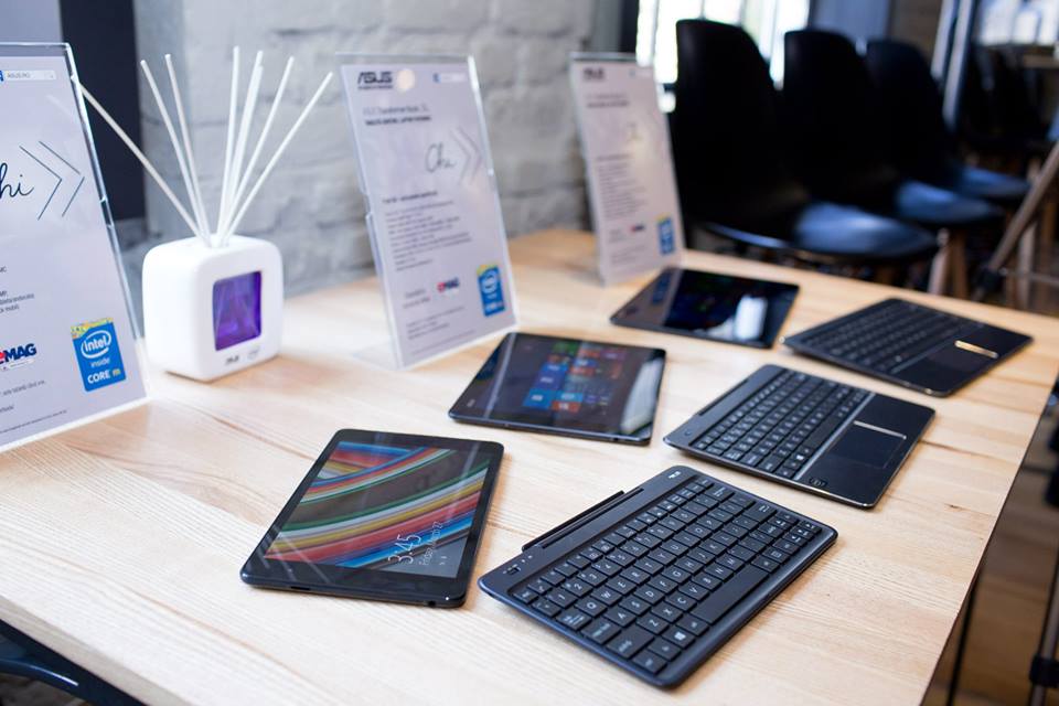 Tabletele convertibile ASUS Transformer Book Chi lansate in Romania 1 tabletele convertibile Asus Transformer Book Chi