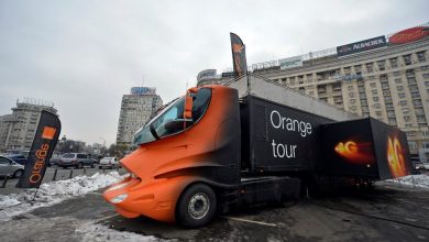 Primele imagini din Bucuresti ale caravanei Orange Romania 4G Tour 
