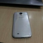 Imagini reale cu Samsung GALAXY S4 GT-I9502 dual-SIM pentru piata din China? Imagini reale cu Samsung GALAXY S4 GT-I9502 dual-SIM pentru piata din China?