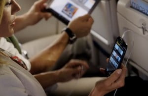 utilizarea gadgeturilor in timpul zborului AESA