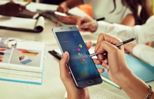 Samsung lanseaza Galaxy Note 5