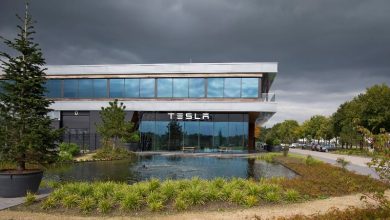 Primele imagini din uzina de masini electrice Tesla Motors, din Olanda Primele imagini din uzina de masini electrice Tesla Motors, din Olanda