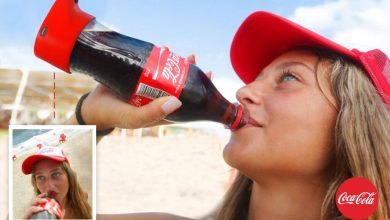 Prima sticla de suc cu camera selfie din lume, parte din campania Coca-Cola Prima sticla de suc cu camera selfie din lume, parte din campania Coca-Cola