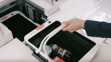 Panasonic promite casieri robot in supermarketuri (video) Panasonic promite casieri robot in supermarketuri (video)