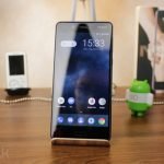 Reviewul telefonului Nokia 8 (text si video)