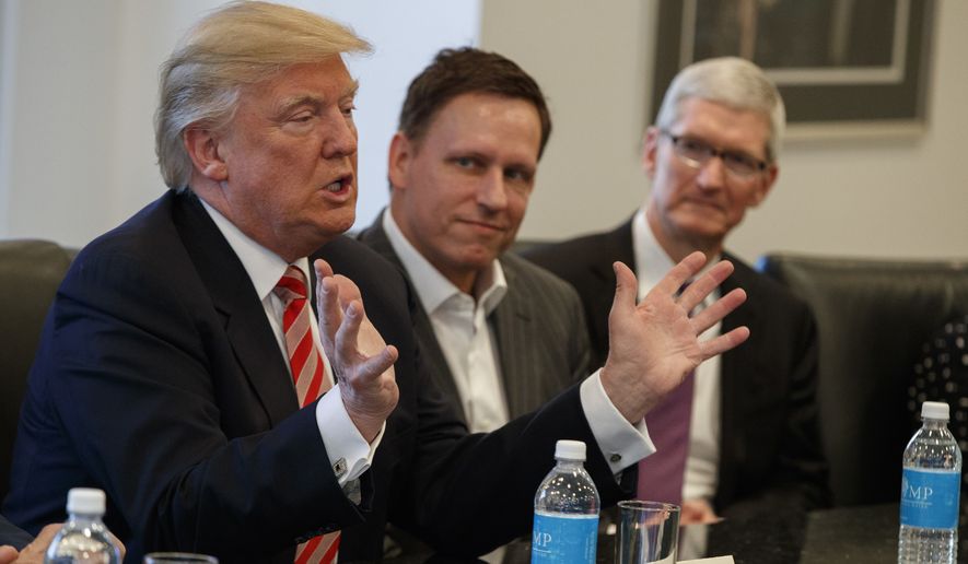 Donald Trump blocheaza vanzarea companiei