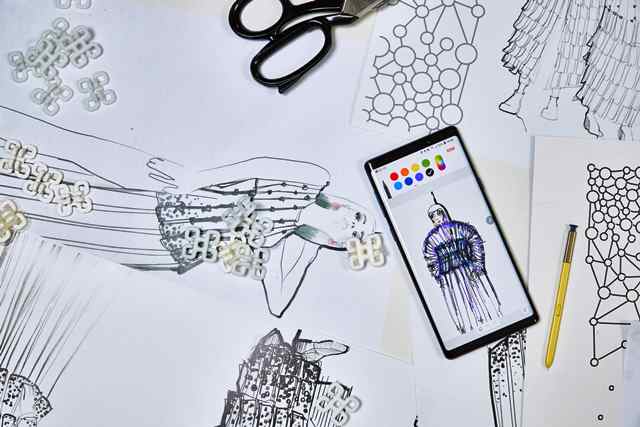 Prima colectie Couture din lume realizata cu Galaxy Note 9