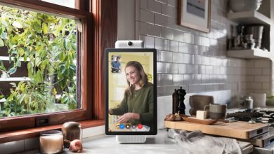 Facebook lanseaza Portal si Portal+, apeluri video cu cei dragi aflati la distanta Facebook lanseaza Portal si Portal+, apeluri video cu cei dragi aflati la distanta
