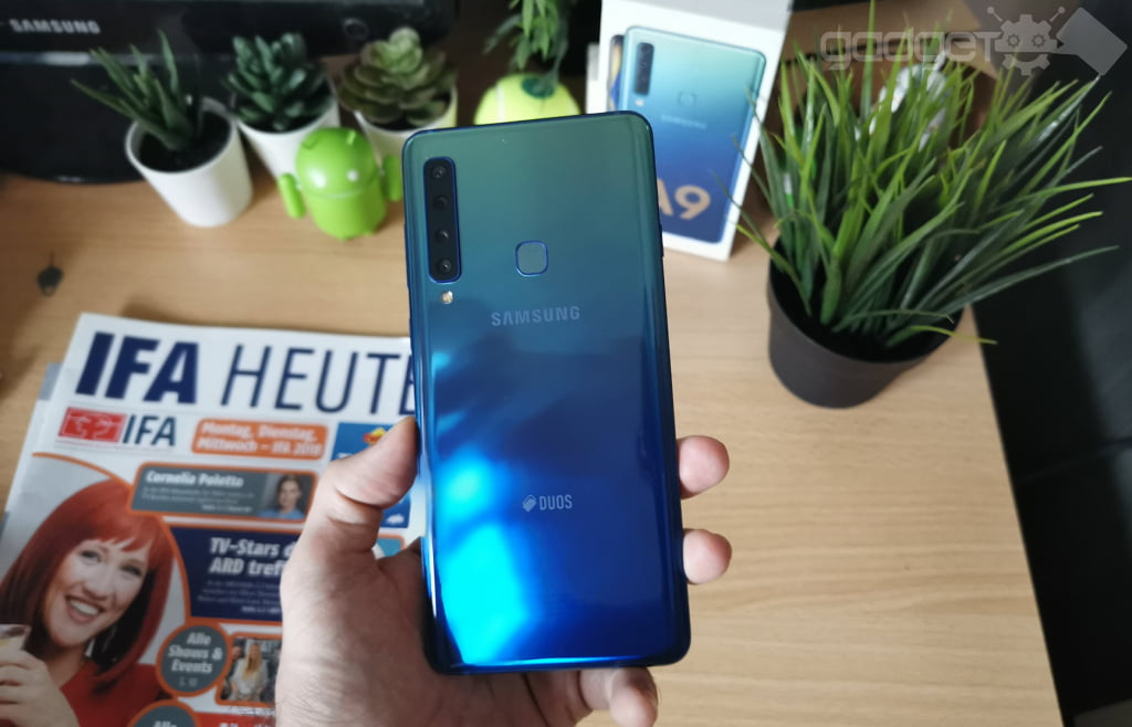 Samsung Galaxy A9 Review Cameleonul cu care tinerii isi pot