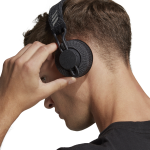 Noi modele de casti wireless Adidas dedicate fitnessului Noi modele de casti wireless Adidas dedicate fitnessului