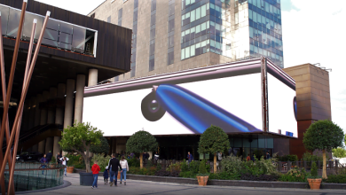 Samsung instaleaza primul ecran LED gigant in Iulius Town, Timisoara Samsung instaleaza primul ecran LED gigant in Iulius Town, Timisoara